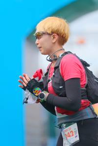 BIB: 042
                            <button type="button" onclick="openModal(21760916)" class="btn btn-primary btn-sm float-right btn-popup" data-toggle="modal" data-target=".modal-high-quality">
                        <i class="fas fa-shopping-cart"></i> Add to Cart
                    </button>
                                            <button type="button" onclick="isThisMe(21760916, true)" class="btn btn-success btn-sm float-right btn-popup btn-isme hidden" data-toggle="tooltip" data-placement="bottom" title="นี่คือรูปของคุณใช่ไหม คลิกที่นี่เพื่อเอาเข้าอัลบั้ม">
                        <i class="fas fa-plus"></i> Add to album
                    </button>
                    <button type="button" onclick="isThisMe(21760916, false)" class="btn btn-warning btn-sm float-right btn-popup btn-isnotme hidden">
                        <i class="fas fa-ban"></i> Remove from album
                    </button>